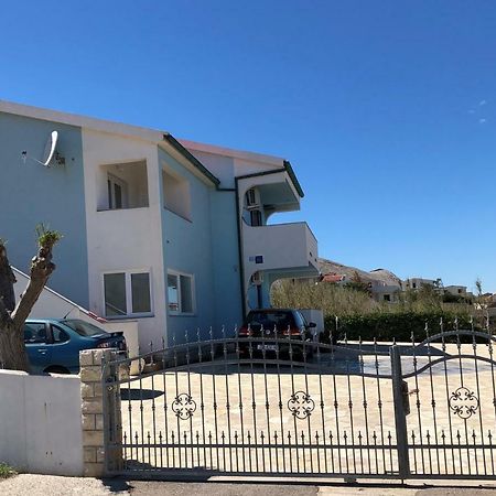 Apartments Vrdoljak باغ المظهر الخارجي الصورة