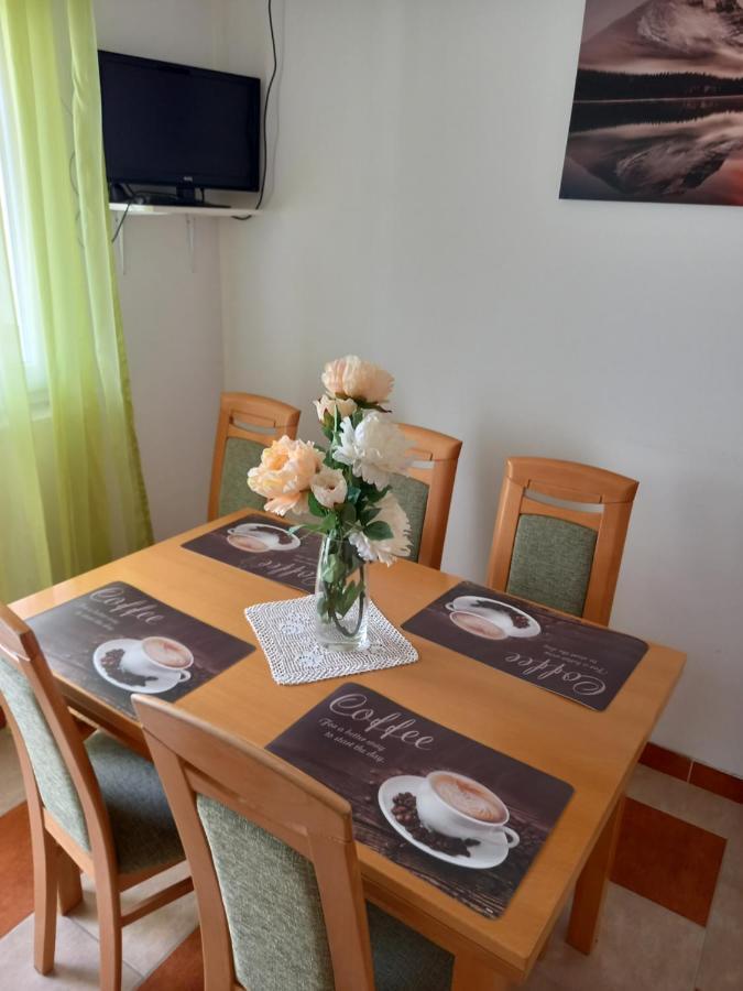 Apartments Vrdoljak باغ المظهر الخارجي الصورة
