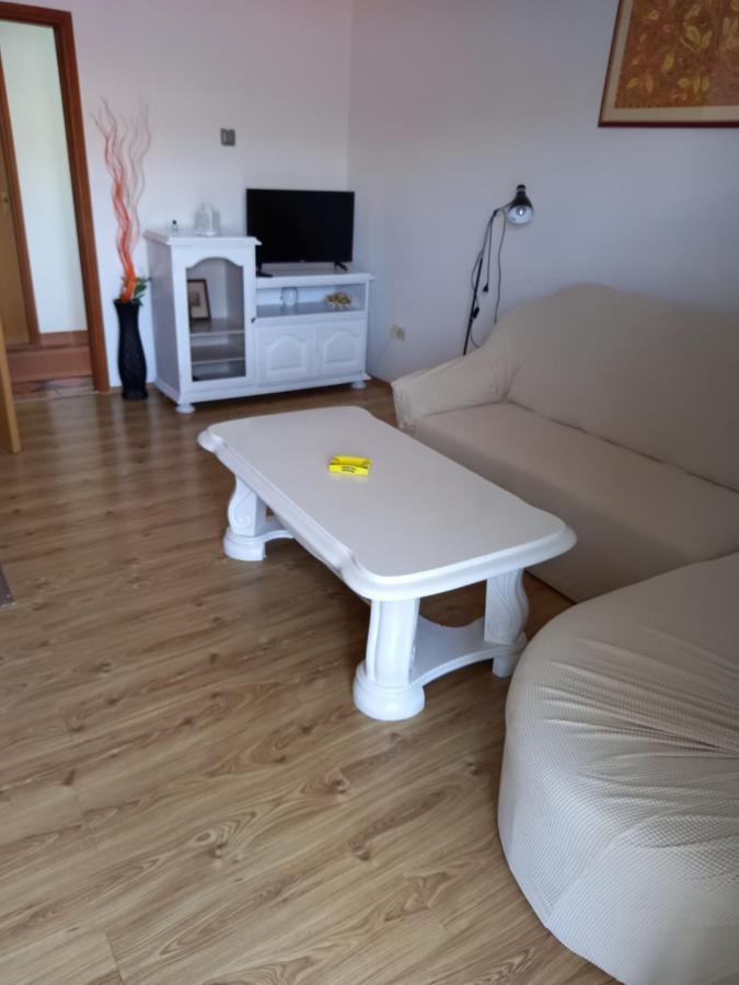 باغ Apartments Vrdoljak المظهر الخارجي الصورة