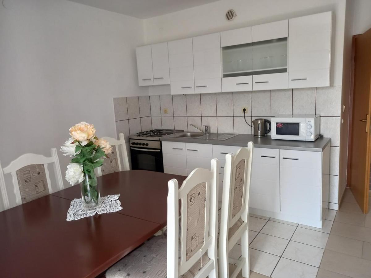 باغ Apartments Vrdoljak المظهر الخارجي الصورة